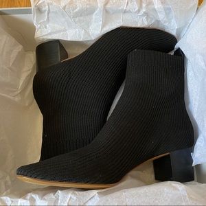 BRAND NEW Everlane “The Glove” Boot